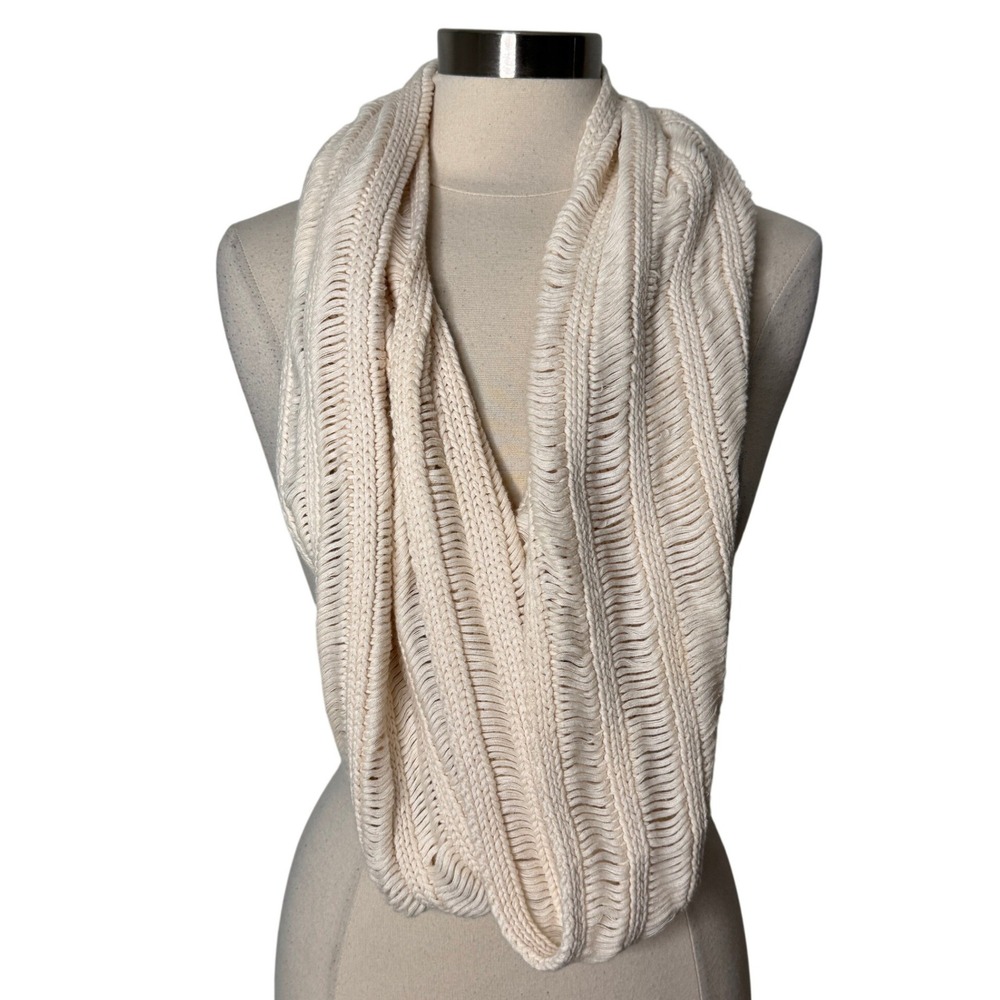 American Eagle Outfitters‎ Y2K Cream Open Ladder Knit Infinity Scarf Ribbed Loop